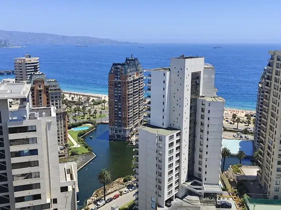 Se Arrienda Amplio Departamento 4 Dormitorios Coraceros Viña