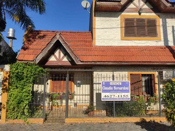 Casa En Venta En Moron Sur