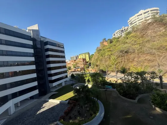 Apartamento Alquiler Colinas De Valle Arriba - En La Urb Del Colegio Jefersson , / Mls #26-16583