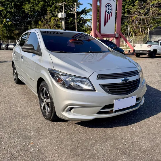 Chevrolet Onix 1.0 Joy 5p