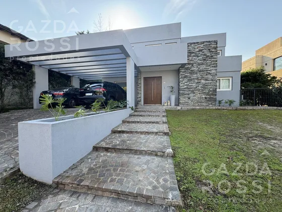 Casa En Venta Adrogue Chico