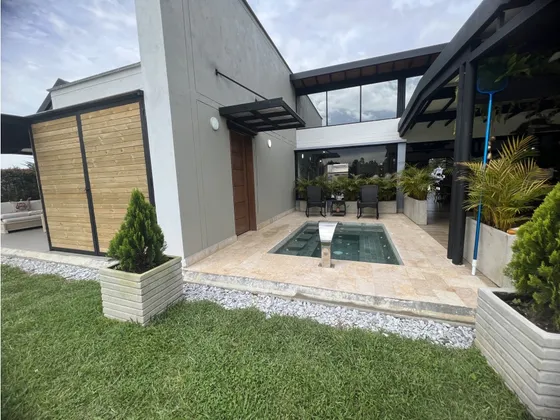 Vendo Casa Finca Campestre Vía Rionegro - La Ceja Cm