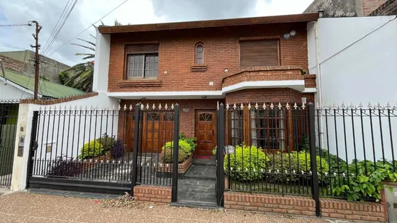 Casa 5 Ambientes Lanus O