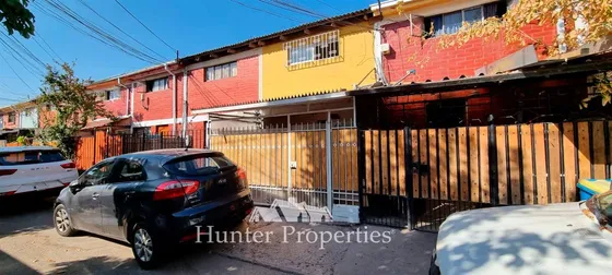 Casa En Venta De 3 Dorm. En La Florida