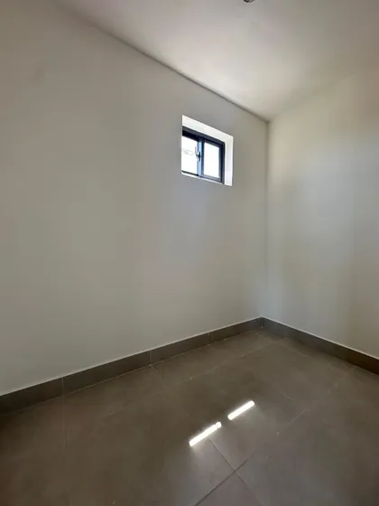 Apartamento Moderno / Vista Al Mar/ Piso Alto/  Áreas Sociales Con Piscina
