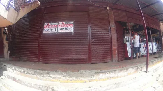 Local En Arriendo En Pueblo Nuevo. Cod A16534