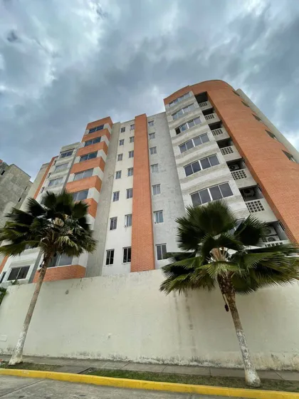 Solo Clientes Apartamento En Venta. Residencias Puerta Real Ii, Urb. Mañongo.
