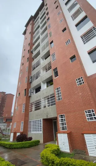 Xv, Apartamento En Venta Serranía Casa Club, Piso 12. San Cristóbal. Táchira.