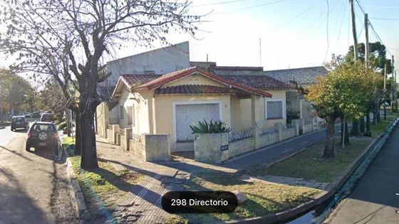 Venta Casa 2 Dormitorios Lomas De Zamora Con Cochera