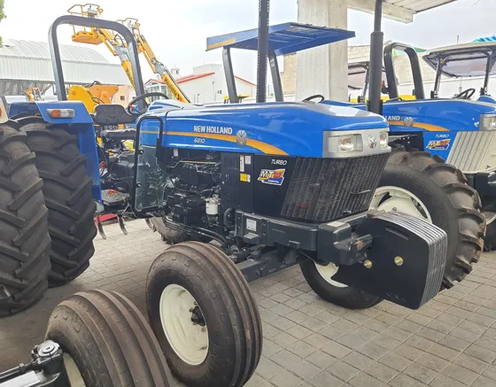 Tractor Agrícola New Holland 6810 2wd R34