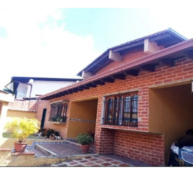 Se Vende Casa 355m2 6h/6b/4pe Los Naranjos Del Cafetal