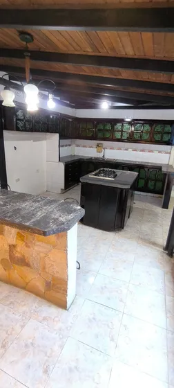 En Alquiler Amplio Apartamento En La Ferrero Tamayo. Jmus
