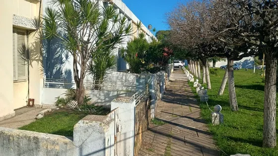 Venta Casa En Valentín Alsina, (lanús) Con Cochera