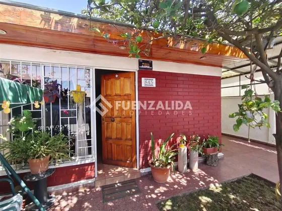 Casa En Venta De 2 Dorm. En Maipú