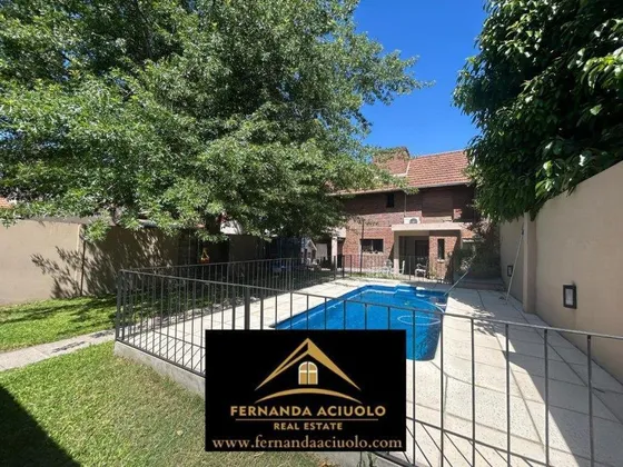 Casa Con Piscina En Venta En Monte Grande