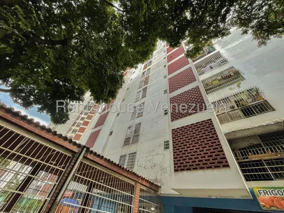 En Venta Acogedor Apartamento En Palo Verde Mls 26-594