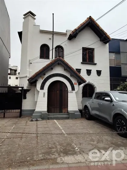 Gran Casa En Arriendo Providencia