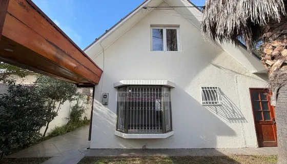 ¡amplia Casa En Venta En Excelente Sector Residencial!