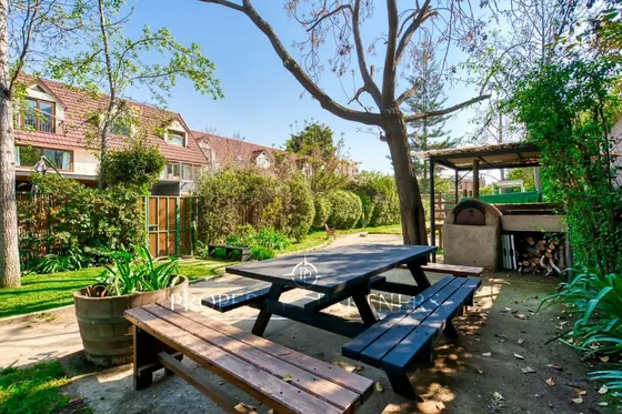 Espectacular Casa En Exclusivo Condominio Rinconad...