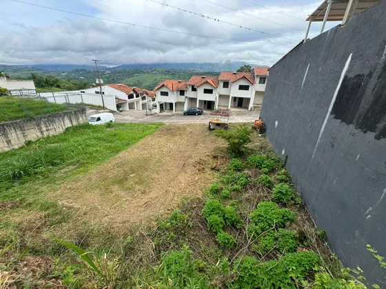 Mg Terreno En Venta Cr Catolica Suite Av Libertador