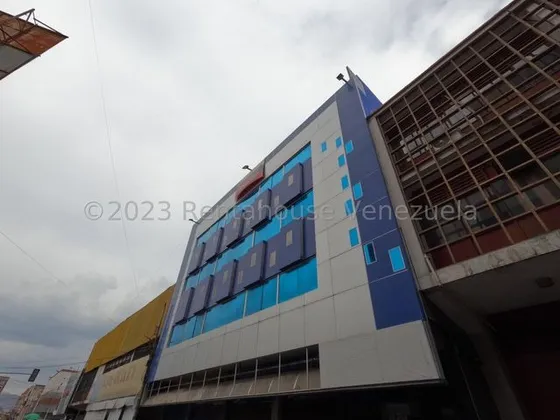 Dennymar, Alquila Hermosa Oficina Ubicada En El Centro De Barquisimeto, Con Aires Acondicionados, Alto Nivel De Seguridad Y Todos Los Servicios Básicos. Espacio De 48m2, Comunícate! B5a4079           