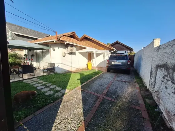 Oportunidad... Venta Casa En La Condes, Excelente Barrio
