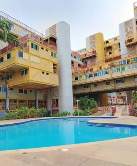 Comodo Apartamento En El Arbol Para Vivir En Lecheria A Pocos Metros De La Playa