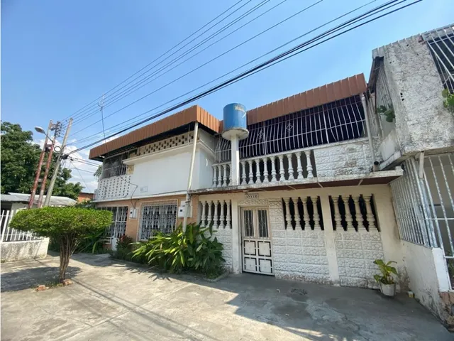 Casa En Venta 2 Pisos Urb Las Acacias Multifamiliar