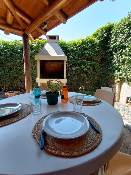Departamento Temporario Casa P/4/6 Personas, Con Cochera Incl. Con Quincho Y Asador Córdoba Capital