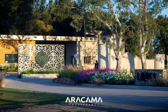 Lote En Venta En Lares De Canning - Canning