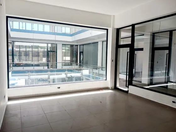 Local Comercial En Alquiler