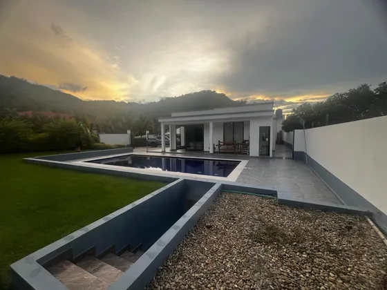  Venta De Hermosa Casa Quinta En La Vega