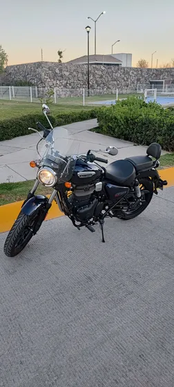 Royal Enfield Meteor 350 Color Azul