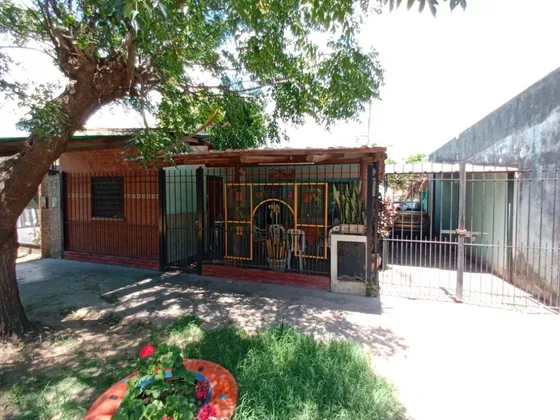 Venta De Casa 5 Ambientes En Jose C. Paz