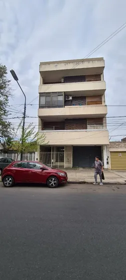 Venta De Hermoso Departamento De 3 Ambientes Con Amplio Balcon