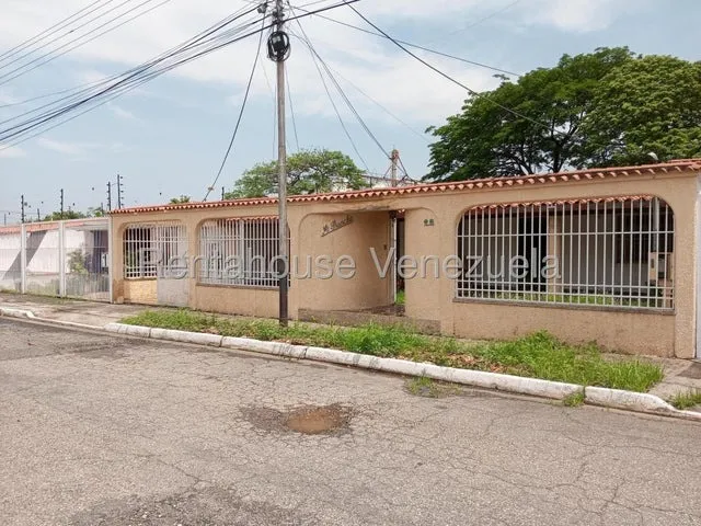 Casa En Venta Del Este Acarigua - #25-22022 Iv Rah 