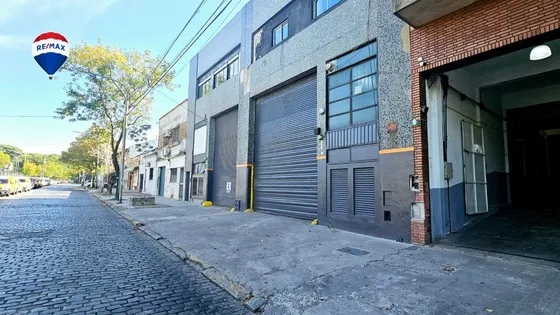 Venta Galpon Deposito Con Salida A Dos Calles Caba
