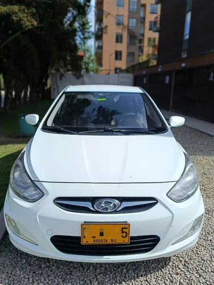 Hyundai Accent 1.4l 4 P