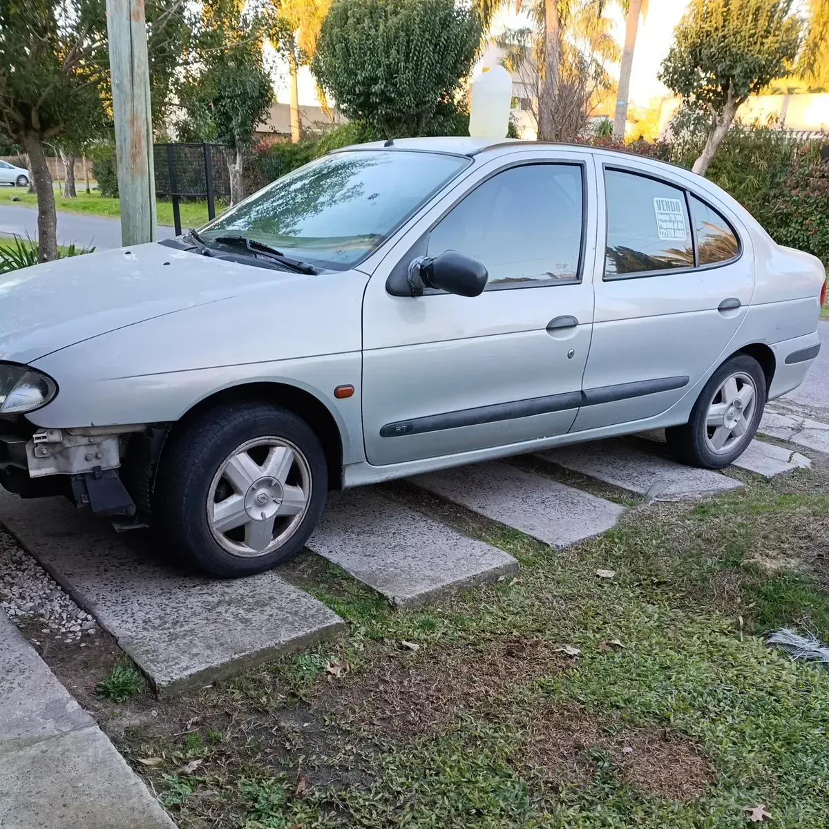 Renault Megane 1.9 Dti (turbo Diesel).