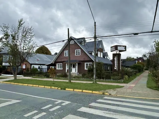 Se Vende Propiedad De Esquina Ideal Para Uso Comercial