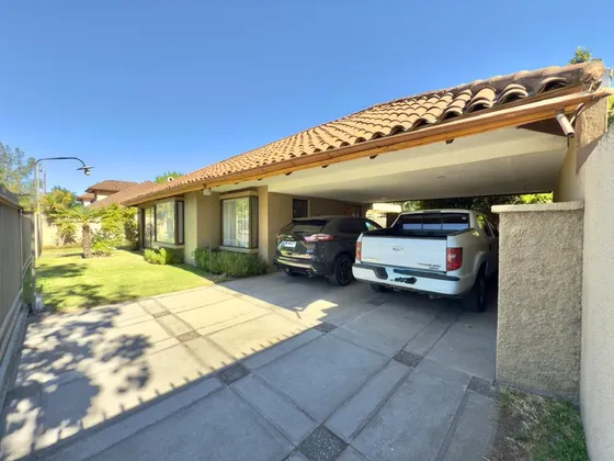 Se Vende Casa En Rucatremo, Sector Oriente De Curicó