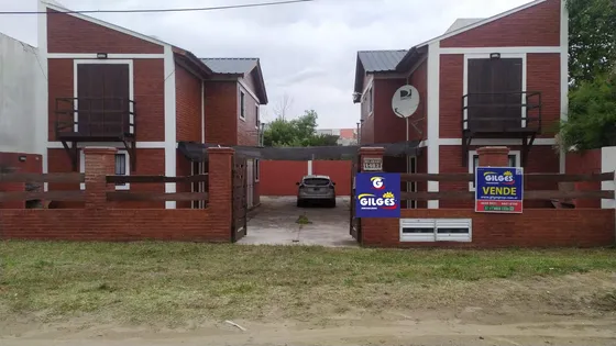 Venta Complejo Turístico C/4 Duplex De 3 Amb. C/u  Ubicado A Mts De La Playa  En Mar De Ajo
