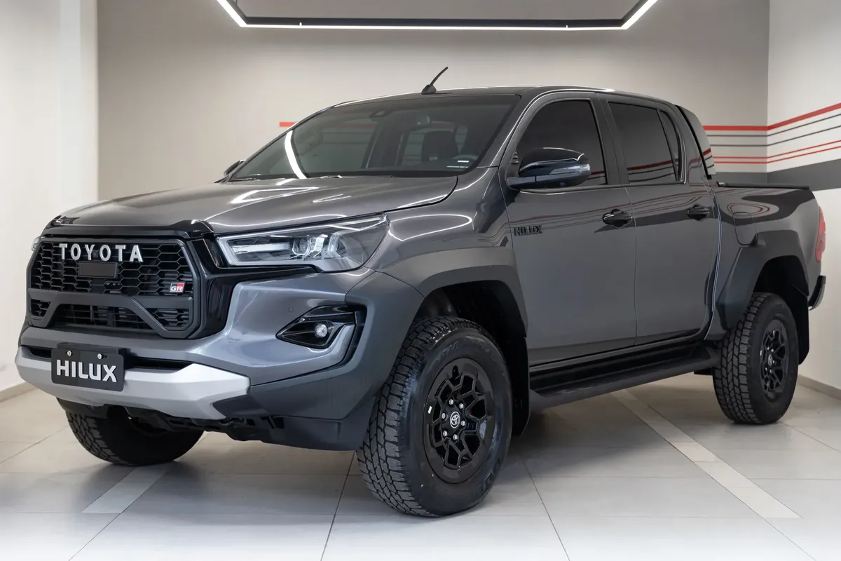 Toyota Hilux GR-Sport