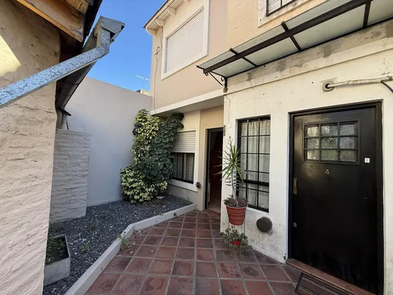 Duplex En Alquiler 3 Amb. C/ Patio - Villa Luzuriaga