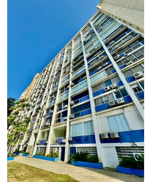 Se Vende Apto 75m2 2h/2b Playa Azul