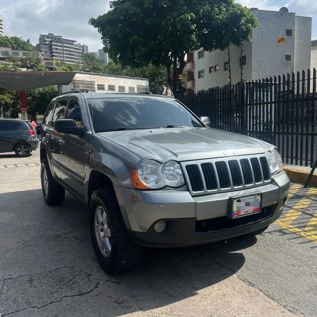 Jeep Grand Cherokee Laredo 4x4