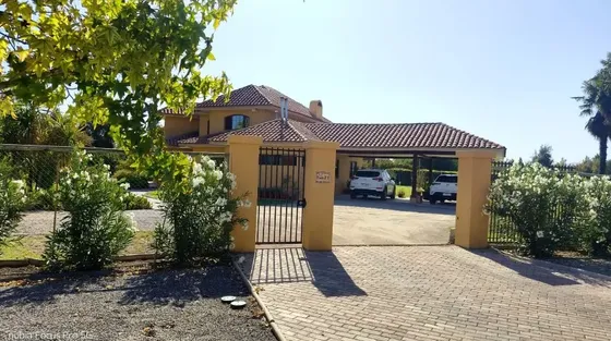 Vende Casa 3800/263 Mt2+45mt2 Quincho,6 Hab/5 Baños Chicureo