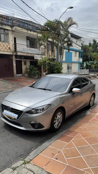 Mazda 3 2.0 Prime