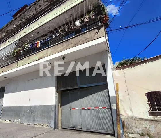 Local En Venta En Alta Vista 240mts