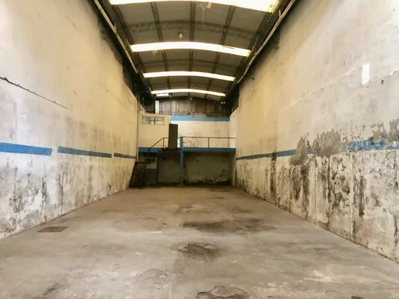 Venta Galpón 300m2 En Loma Hermosa